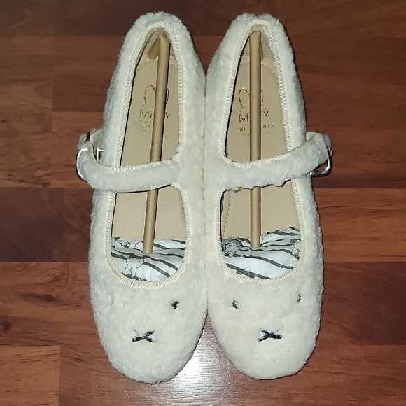 ✨️BNIB✨️ Miffy x The Korner Mary Jane Lambswool Loafers, Size 36 (US 6) 🐰 - Picture 9 of 16